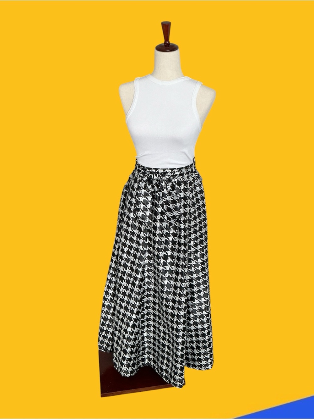 Truly 4 You High-Waist Houndstooth Women’s Midi Skirt Office Chic Skirt EUC- PXL - Picture 2 of 13